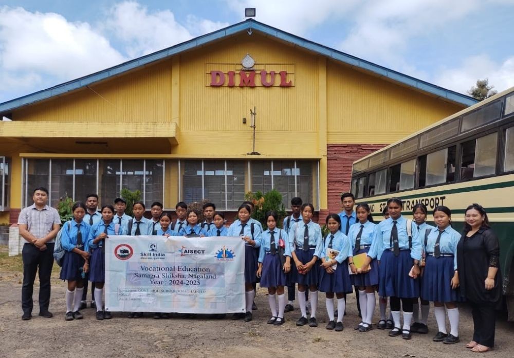 GHS Khaghaboto students during the industrial visit to DIMUL Dairy Firm, Chümoukedima on September 24.